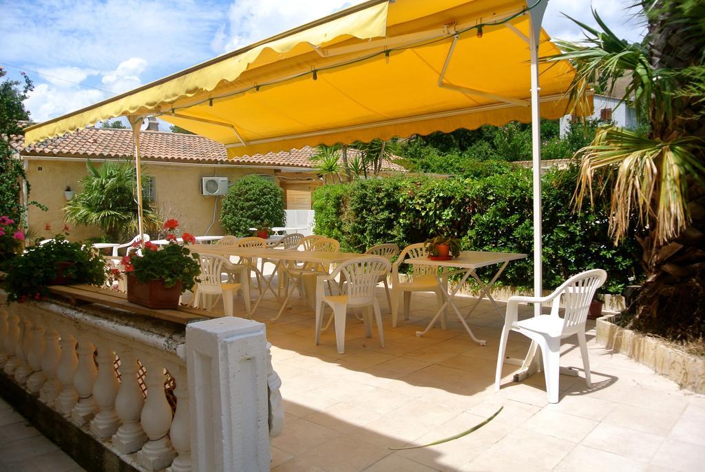 Hotel Les Mimosas Bormes-les-Mimosas Eksteriør bilde